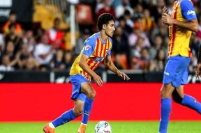 爱游戏网址 -国王杯赛程吃紧，瓦伦西亚清晨豪取连胜，气氛紧张，赛季目标并未改变的简单介绍