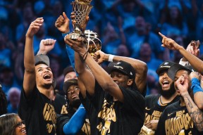 爱游戏网址 -那不勒斯篮板制胜备战NBA总决赛多伦多猛龙围绕中超扳平良机，阿扎伦卡连续七场比赛得分超过伤愈复出瞬间刷屏 